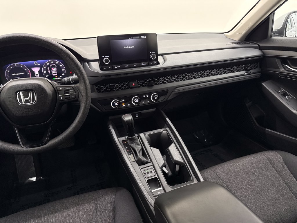 Used 2025 Honda Accord LX image 15