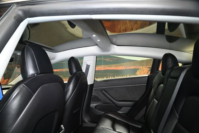 Used 2021 Tesla Model 3 Standard Range Plus RWD image 41
