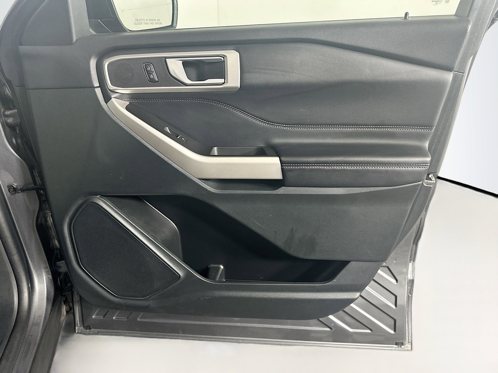 Used 2023 Ford Explorer XLT w/ Equipment Group 202A image 35