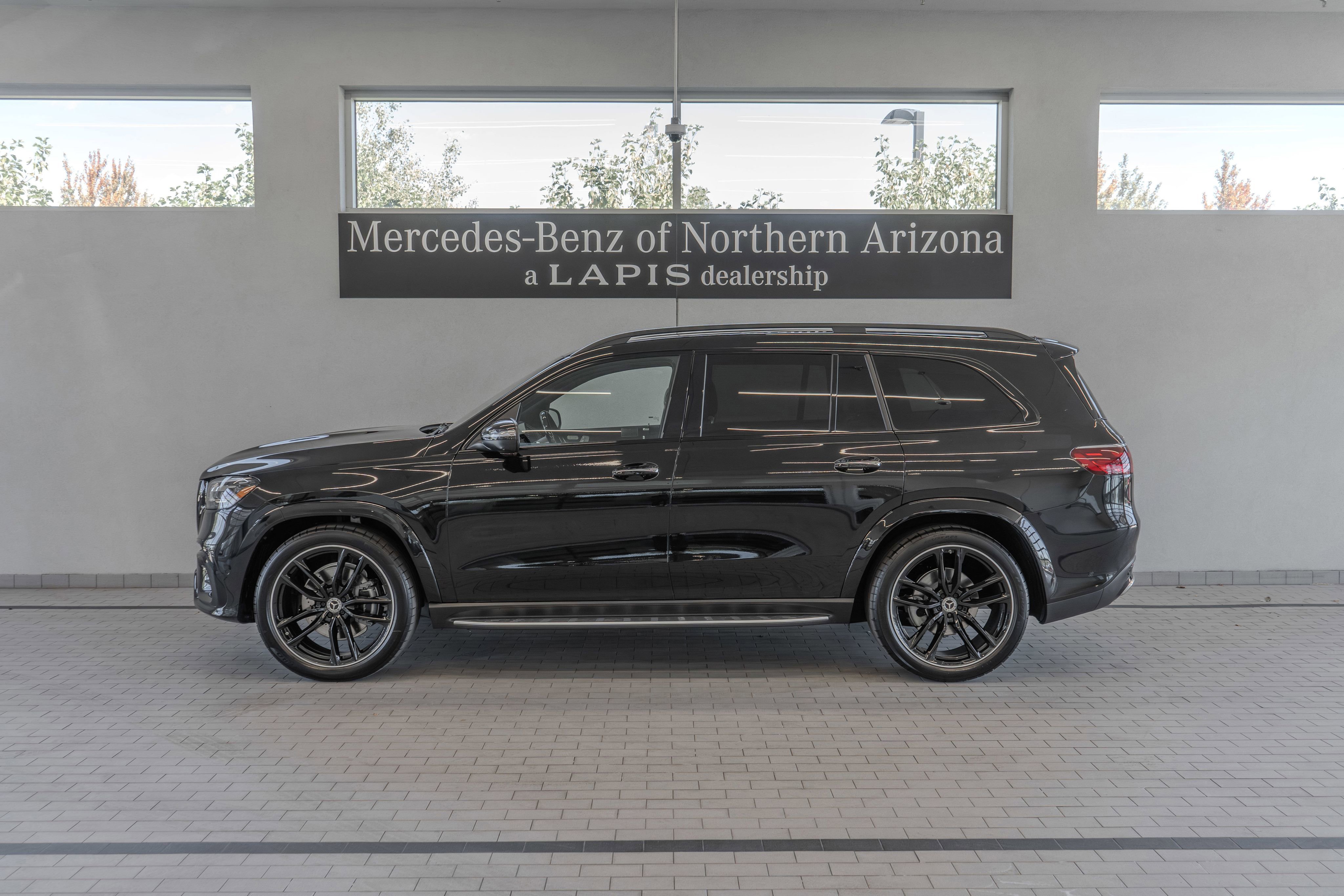 New 2026 Mercedes-Benz GLS 580 4MATIC image 2