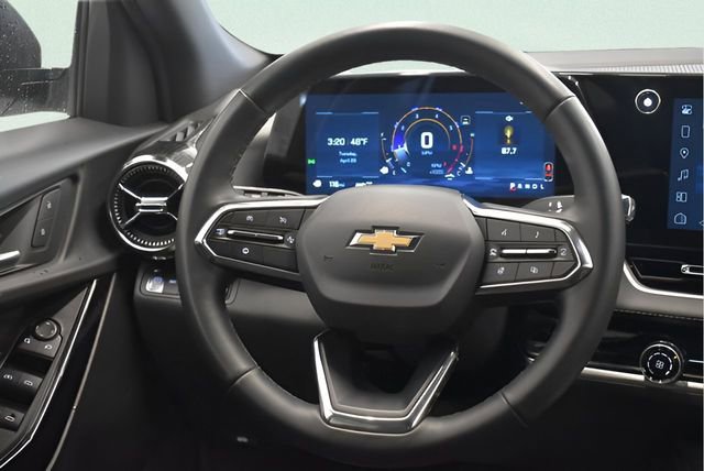 Used 2025 Chevrolet Equinox LT AWD/4WD image 24