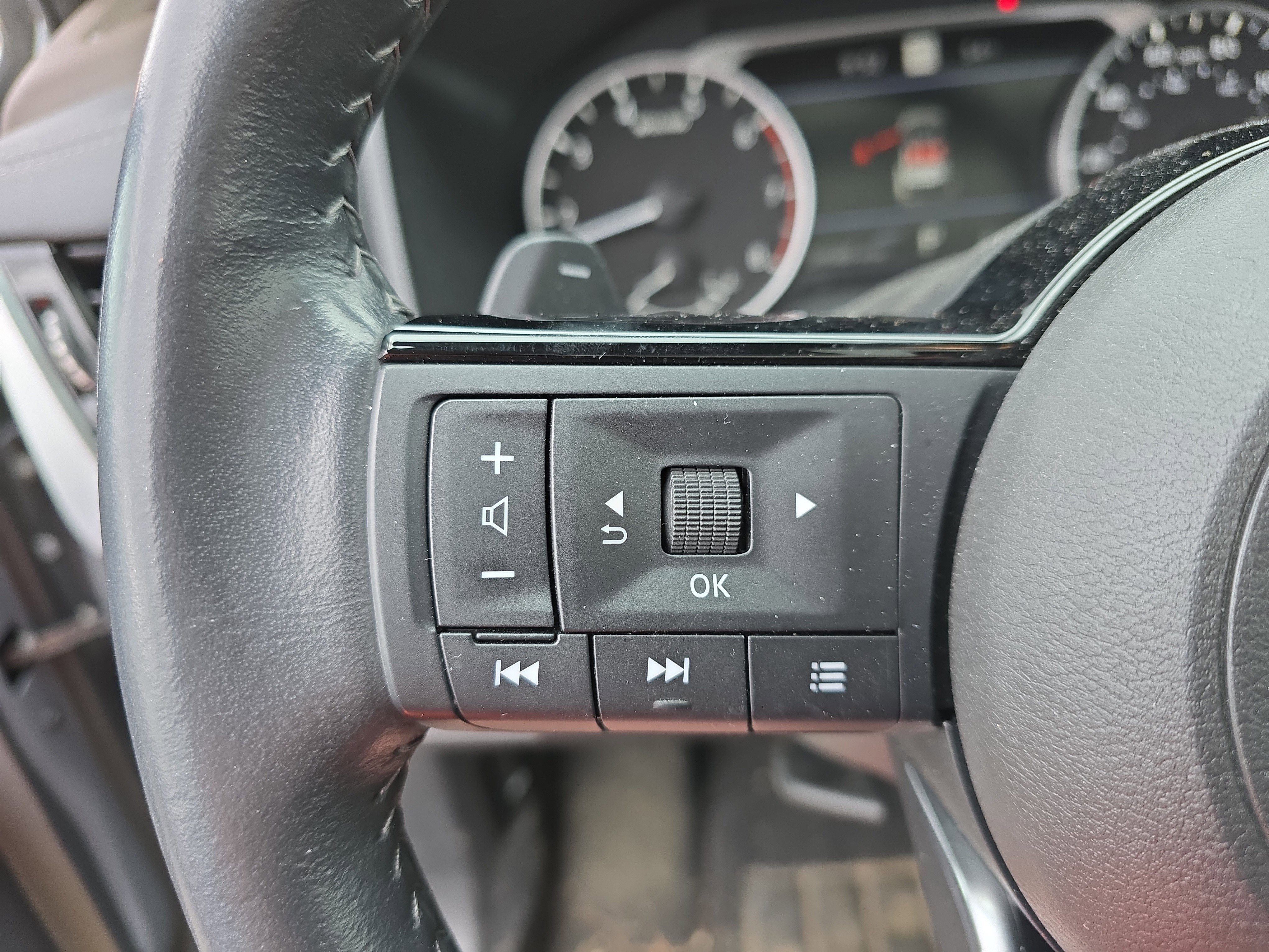 Used 2023 Nissan Rogue SL w/ SL Premium Package AWD/4WD image 21