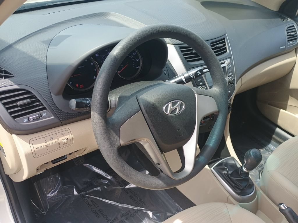 Used 2016 Hyundai Accent SE FWD image 11