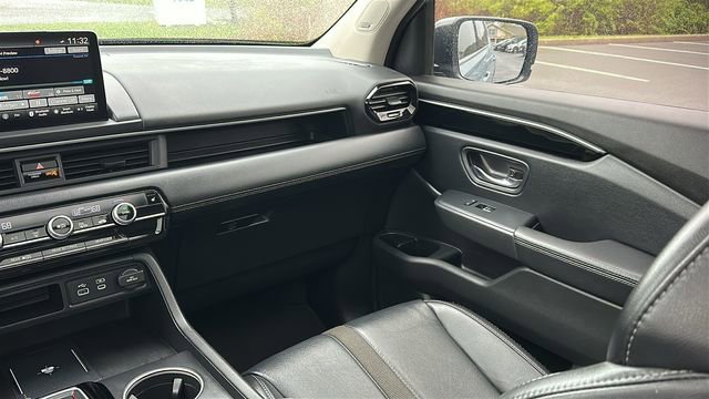 Used 2024 Honda Pilot Touring image 26