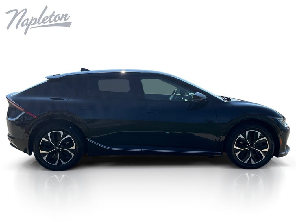 Used 2022 Kia EV6 Wind w/ Wind Technology Package AWD/4WD image 7