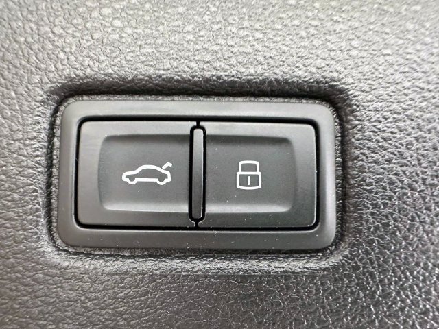 Certified 2023 Audi Q7 3.0T Premium Plus w/ Premium Plus Package AWD/4WD image 12