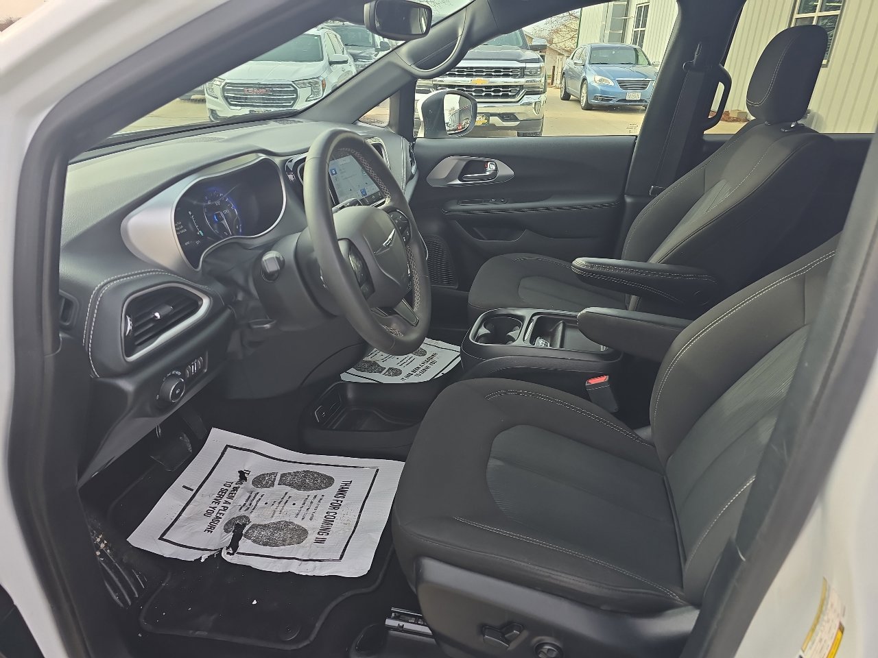 Used 2023 Chrysler Pacifica Touring w/ S Appearance Package image 21