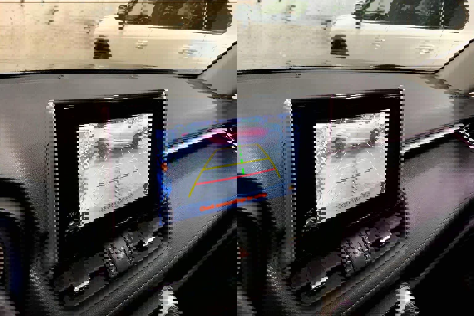 Used 2023 Toyota RAV4 XLE Premium image 26