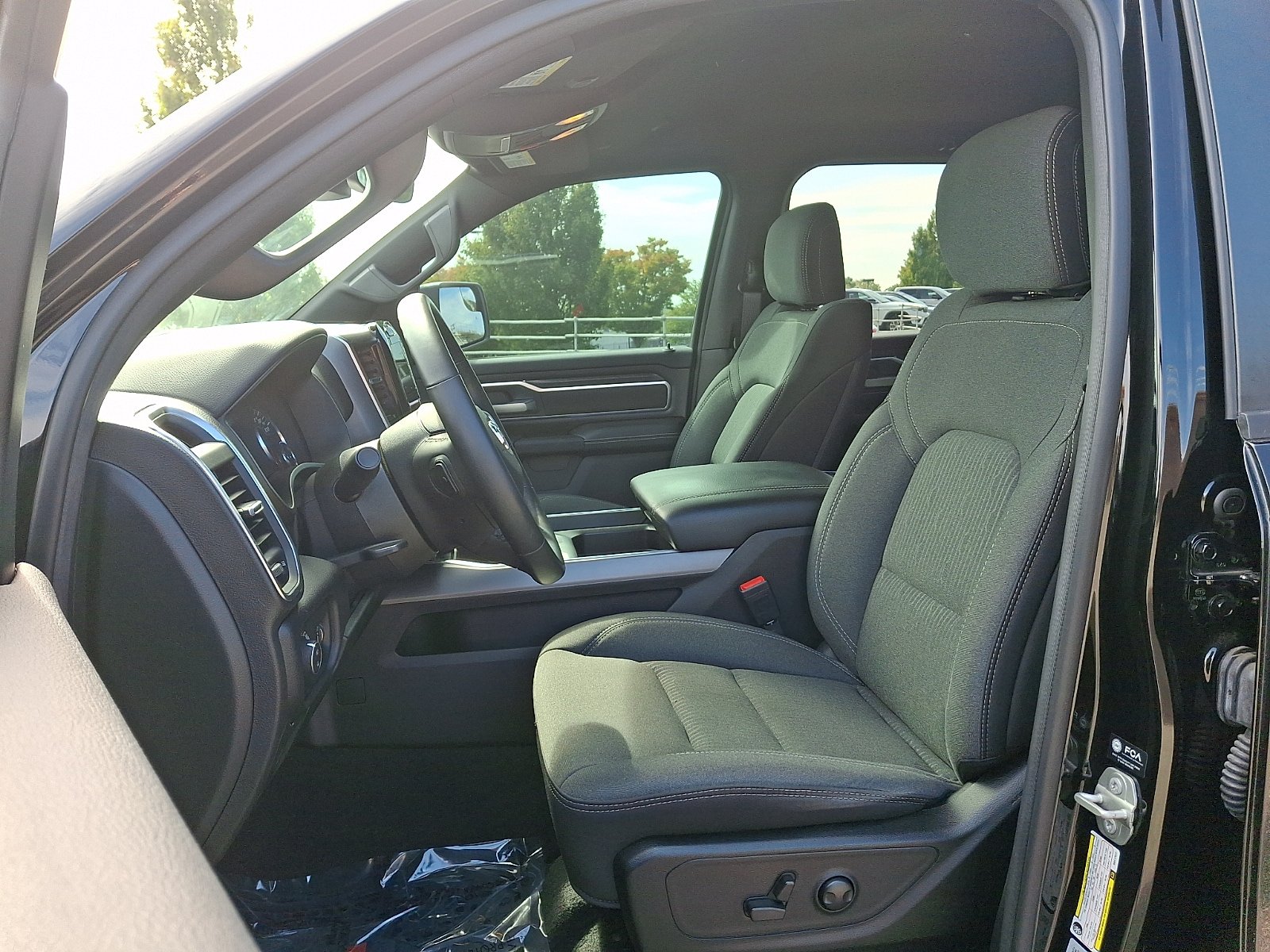 Certified 2024 RAM 1500 Big Horn AWD/4WD image 13