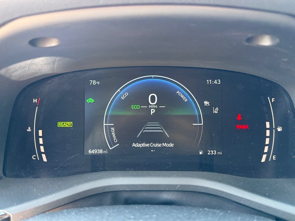 Used 2025 Toyota Camry LE FWD image 13