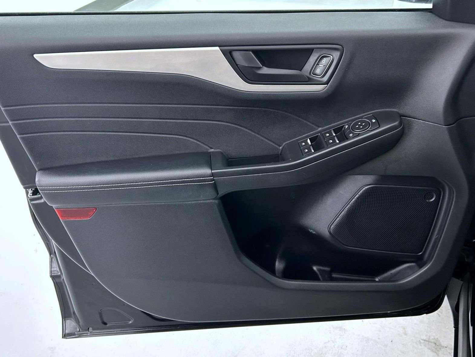 Used 2022 Ford Escape SE w/ Convenience Package AWD/4WD image 9