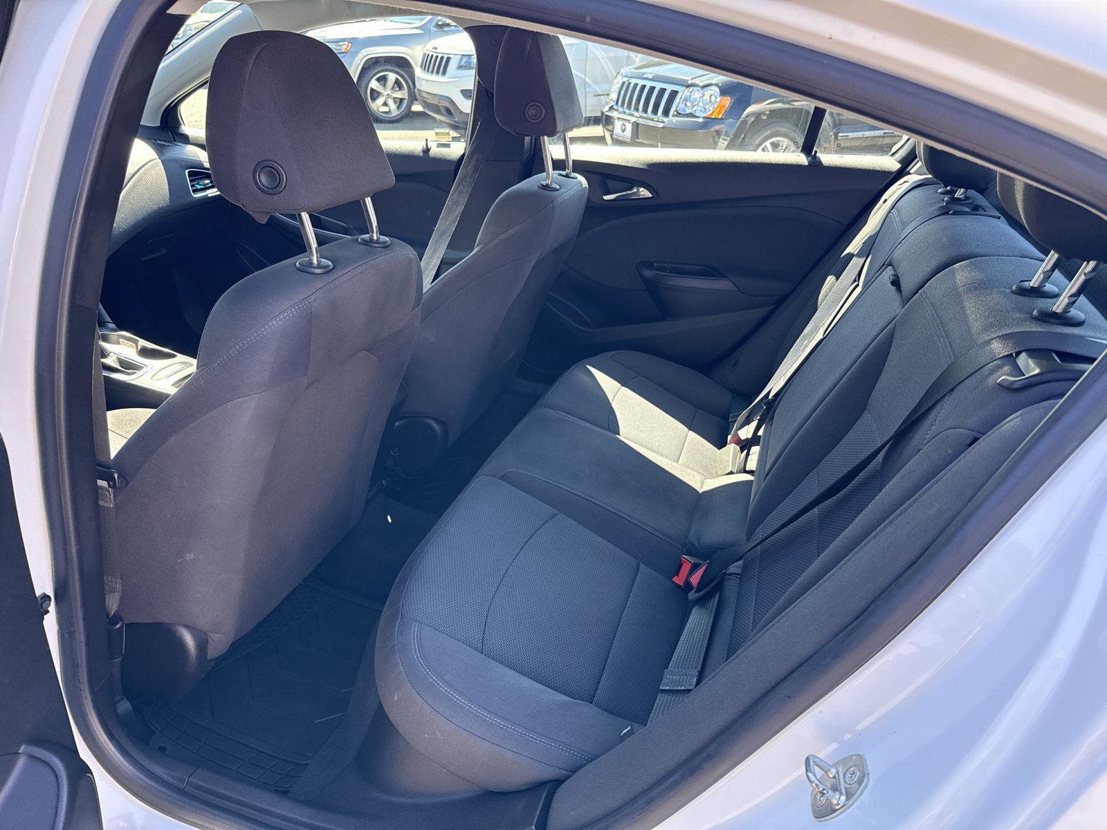 Used 2019 Chevrolet Cruze LT w/ Convenience Package image 16