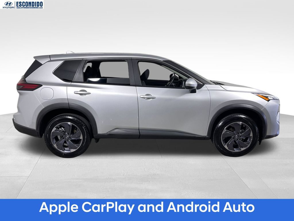 Used 2025 Nissan Rogue SV FWD image 6