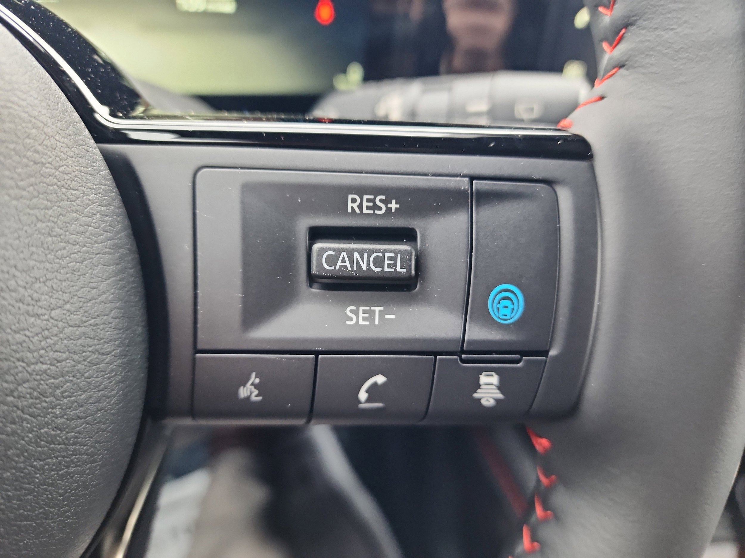 New 2026 Nissan Kicks SR w/ SR Premium Package image 18