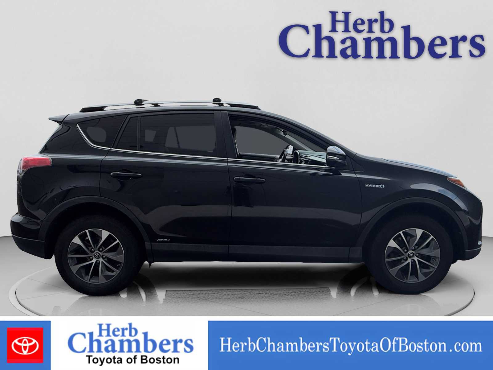 Used 2017 Toyota RAV4 XLE w/ All Weather Liner Package AWD/4WD image 11