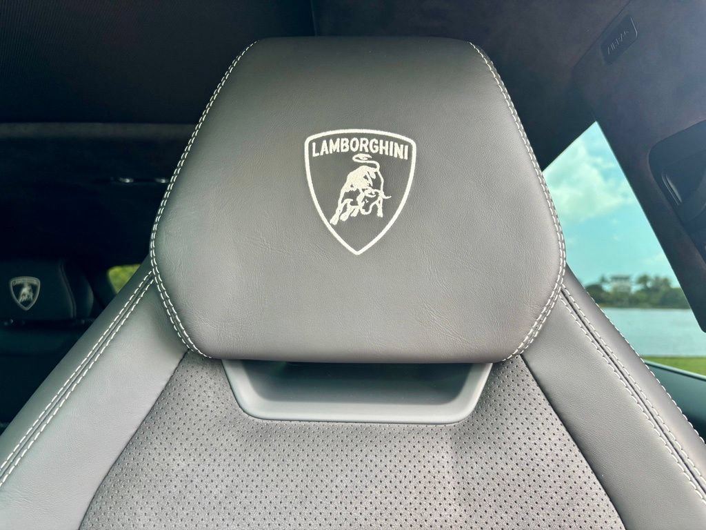 Used 2024 Lamborghini Urus S AWD/4WD image 33