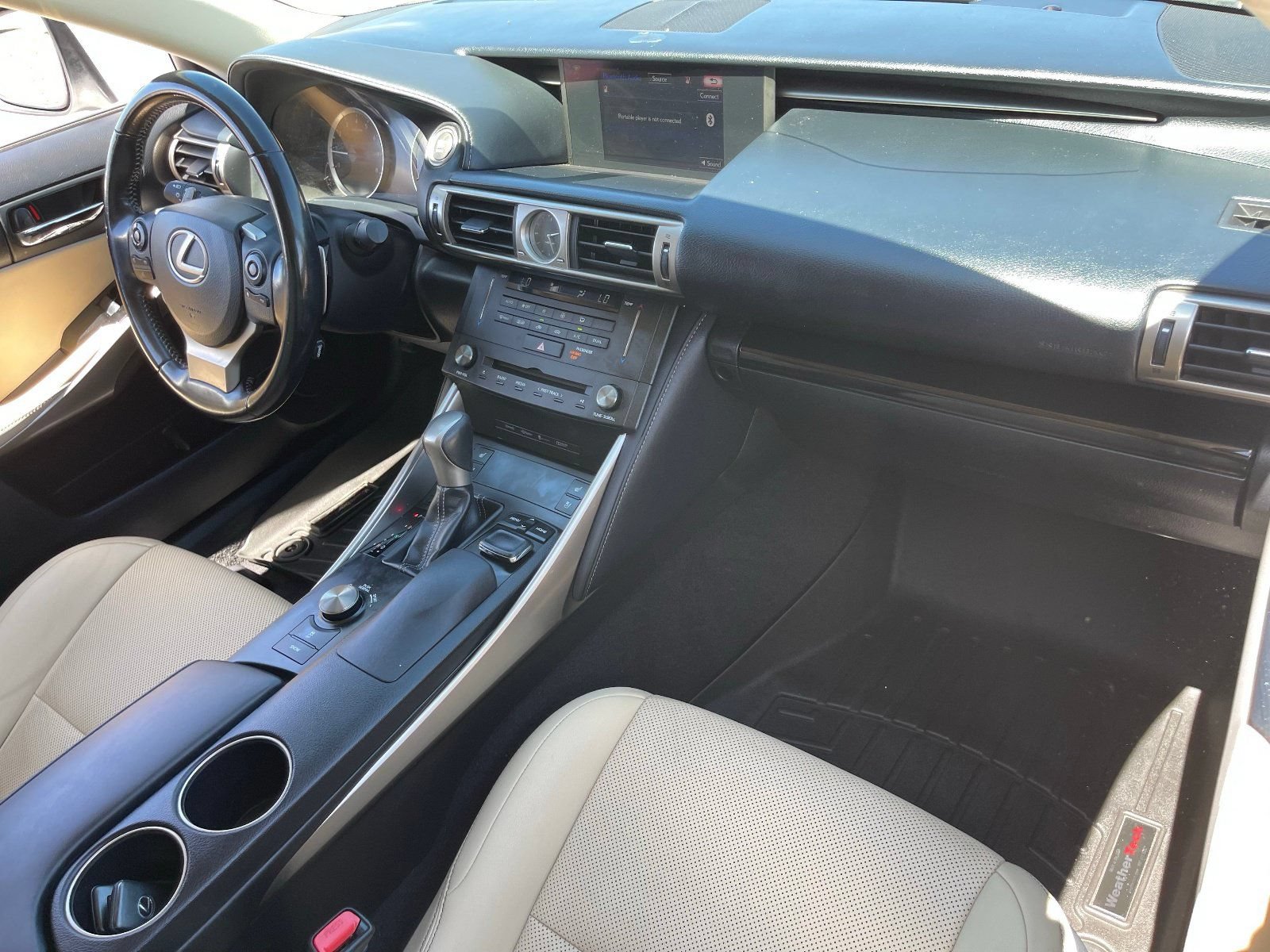 Used 2016 Lexus IS 200t w/ Navigation System Package RWD image 14