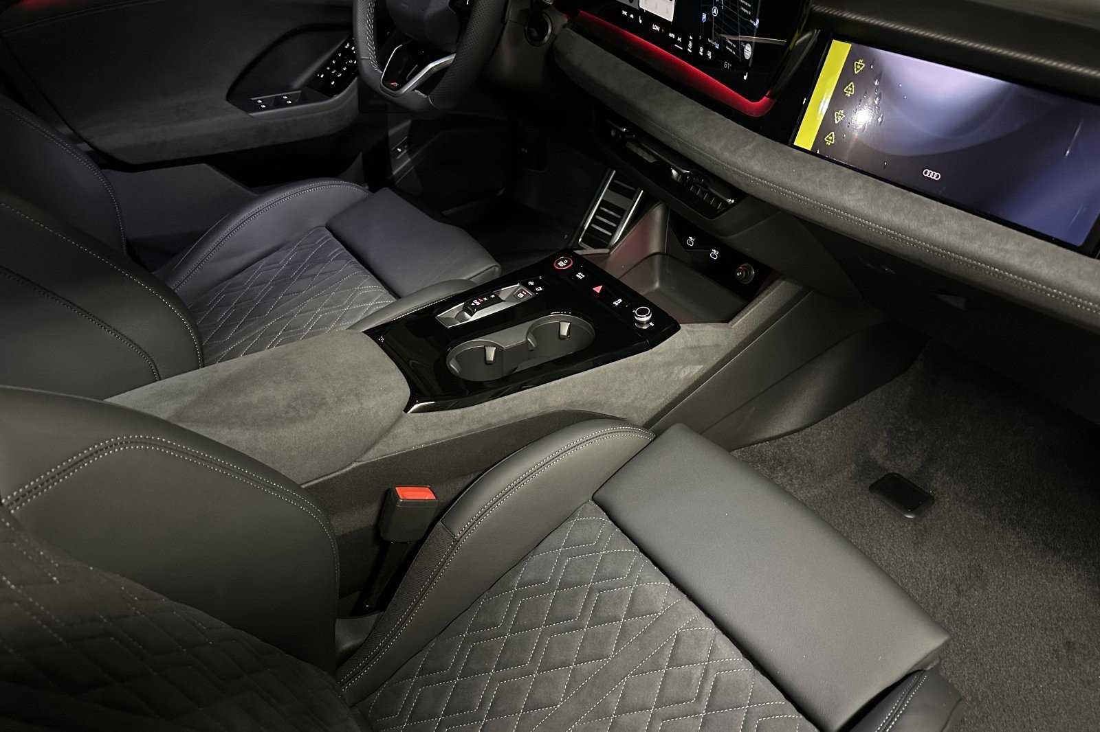 New 2027 Audi SQ6 e-tron Premium Plus AWD/4WD image 15