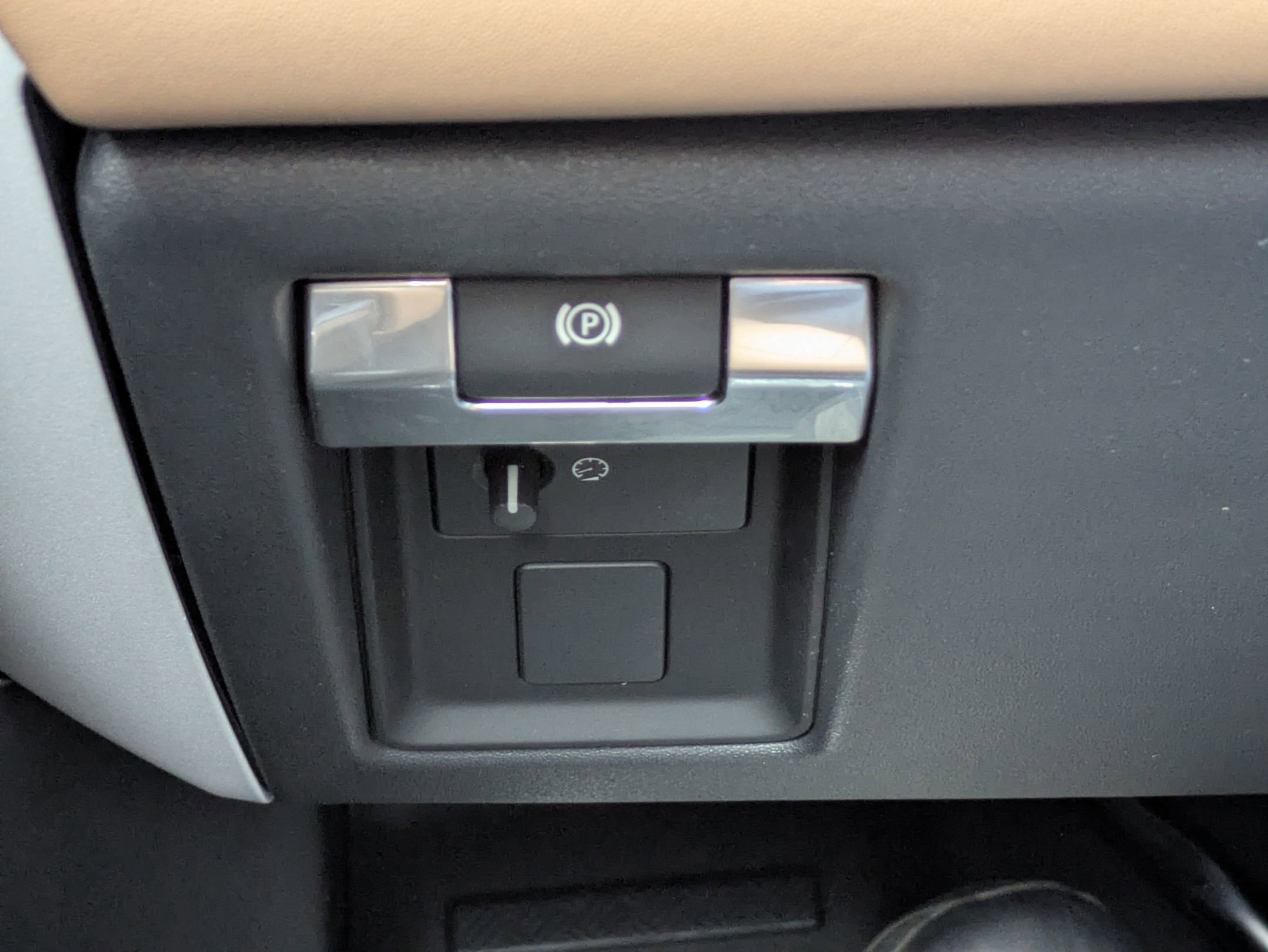 New 2026 Land Rover Defender 110 X-Dynamic SE image 19