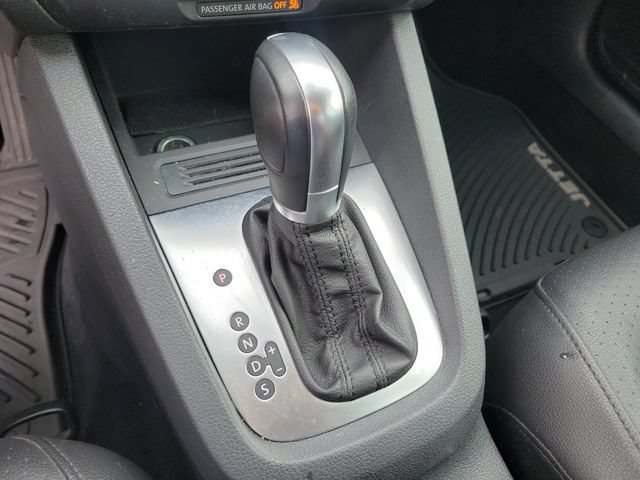 Used 2014 Volkswagen Jetta SE FWD image 31