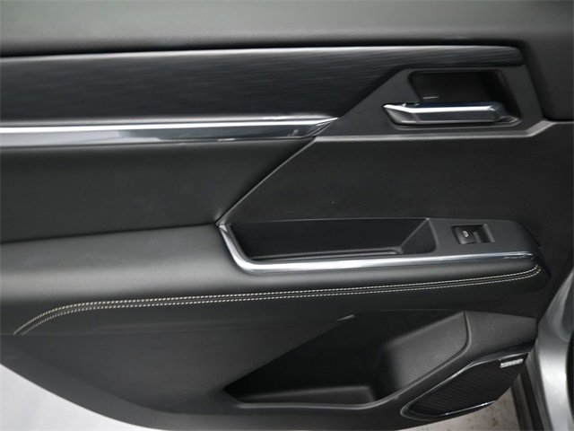 Used 2025 GMC Acadia Elevation image 19