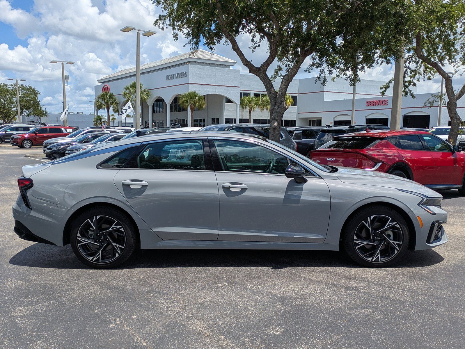Certified 2025 Kia K5 GT-Line w/ GT-Line Premium Package AWD/4WD image 3