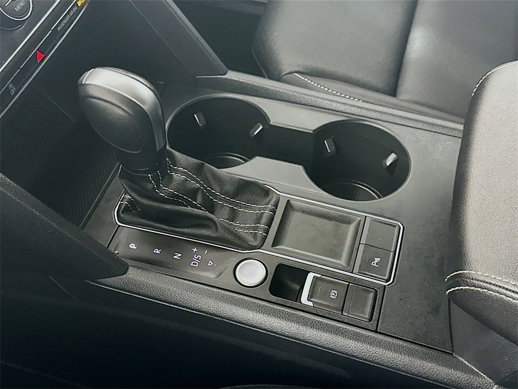 Used 2021 Volkswagen Atlas SE image 16