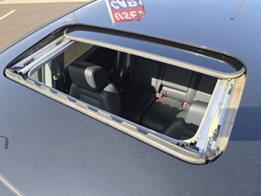 Used 2021 Honda CR-V EX-L image 3