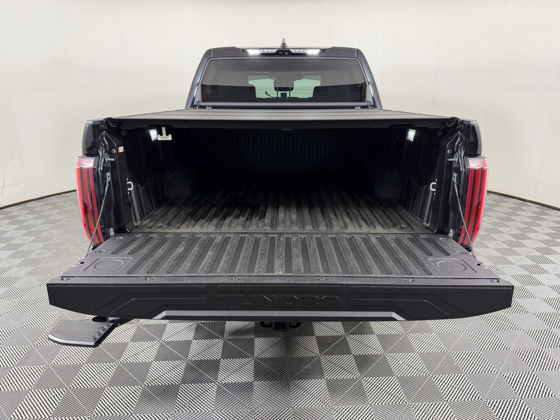 Used 2026 Toyota Tundra Platinum AWD/4WD image 24