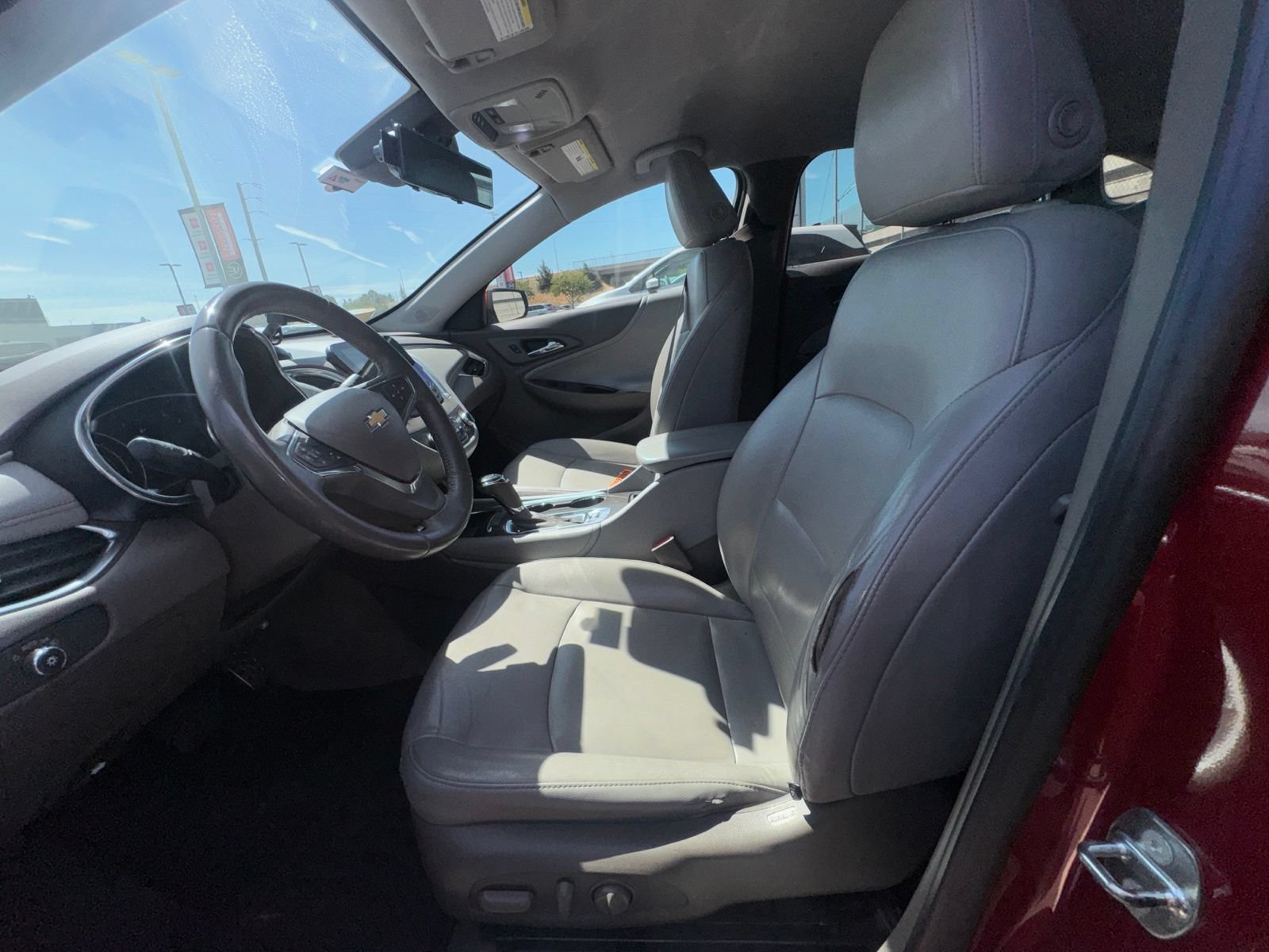 Used 2016 Chevrolet Malibu Hybrid w/ Leather Package FWD image 14