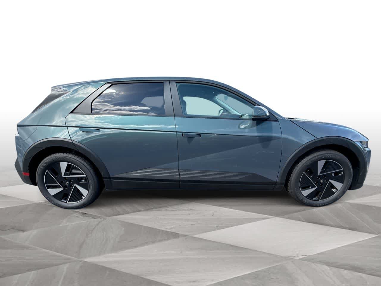 New 2025 Hyundai Ioniq 5 SE RWD image 9