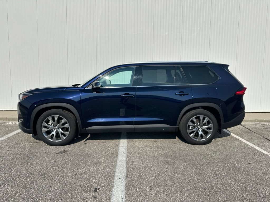 Used 2024 Toyota Grand Highlander AWD Hybrid image 3