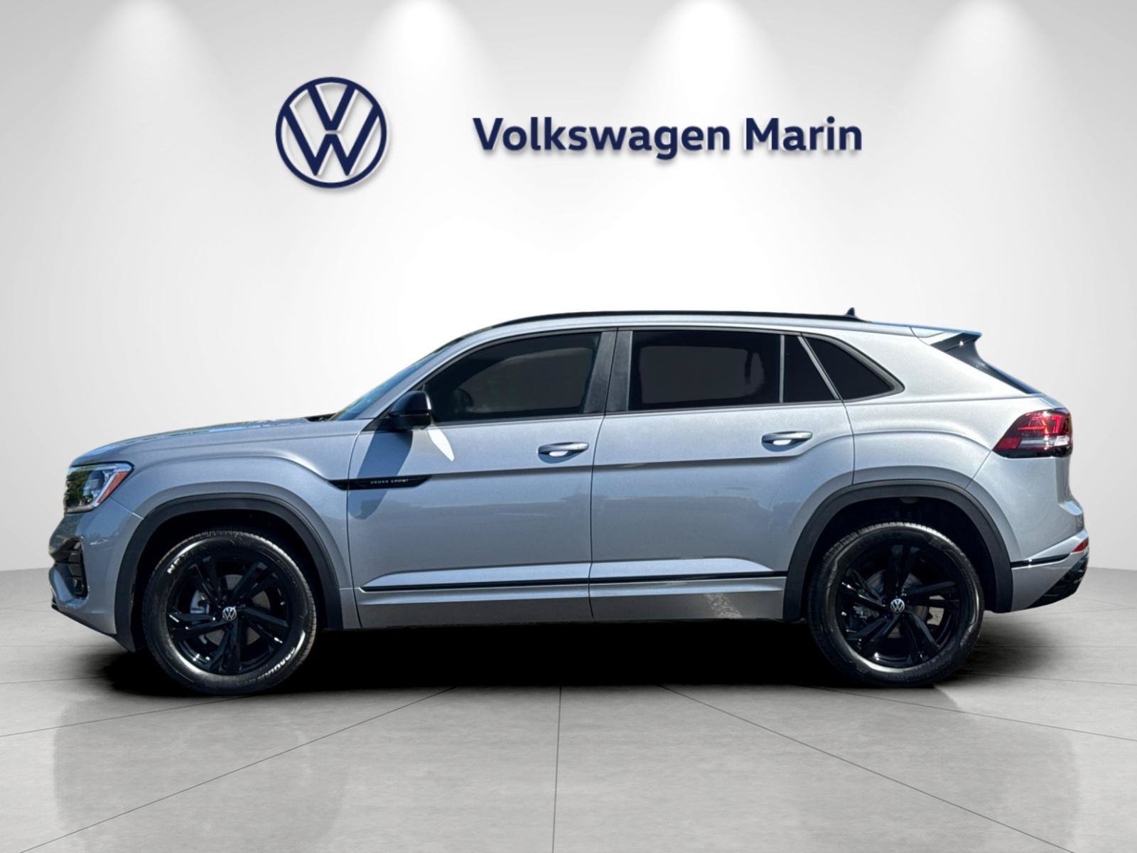 New 2026 Volkswagen Atlas Cross Sport SEL R-Line AWD/4WD image 2