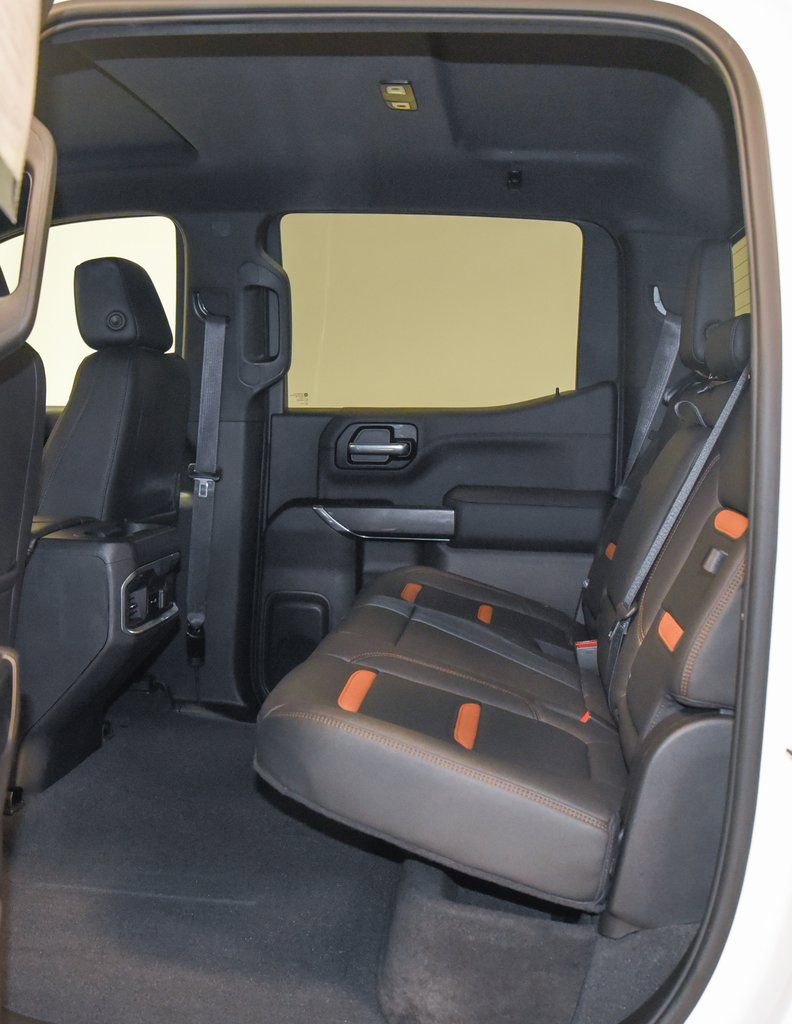 Used 2022 GMC Sierra 1500 AT4 w/ AT4 Premium Package image 4