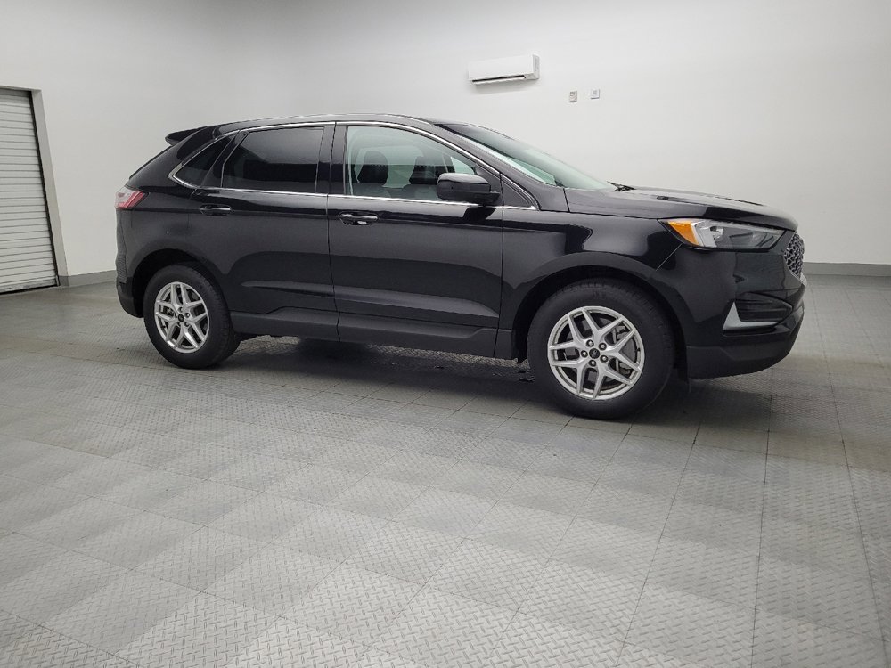 Used 2024 Ford Edge SEL image 11
