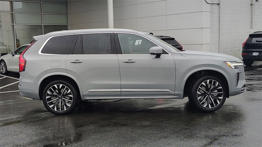New 2026 Volvo XC90 B6 Plus image 2