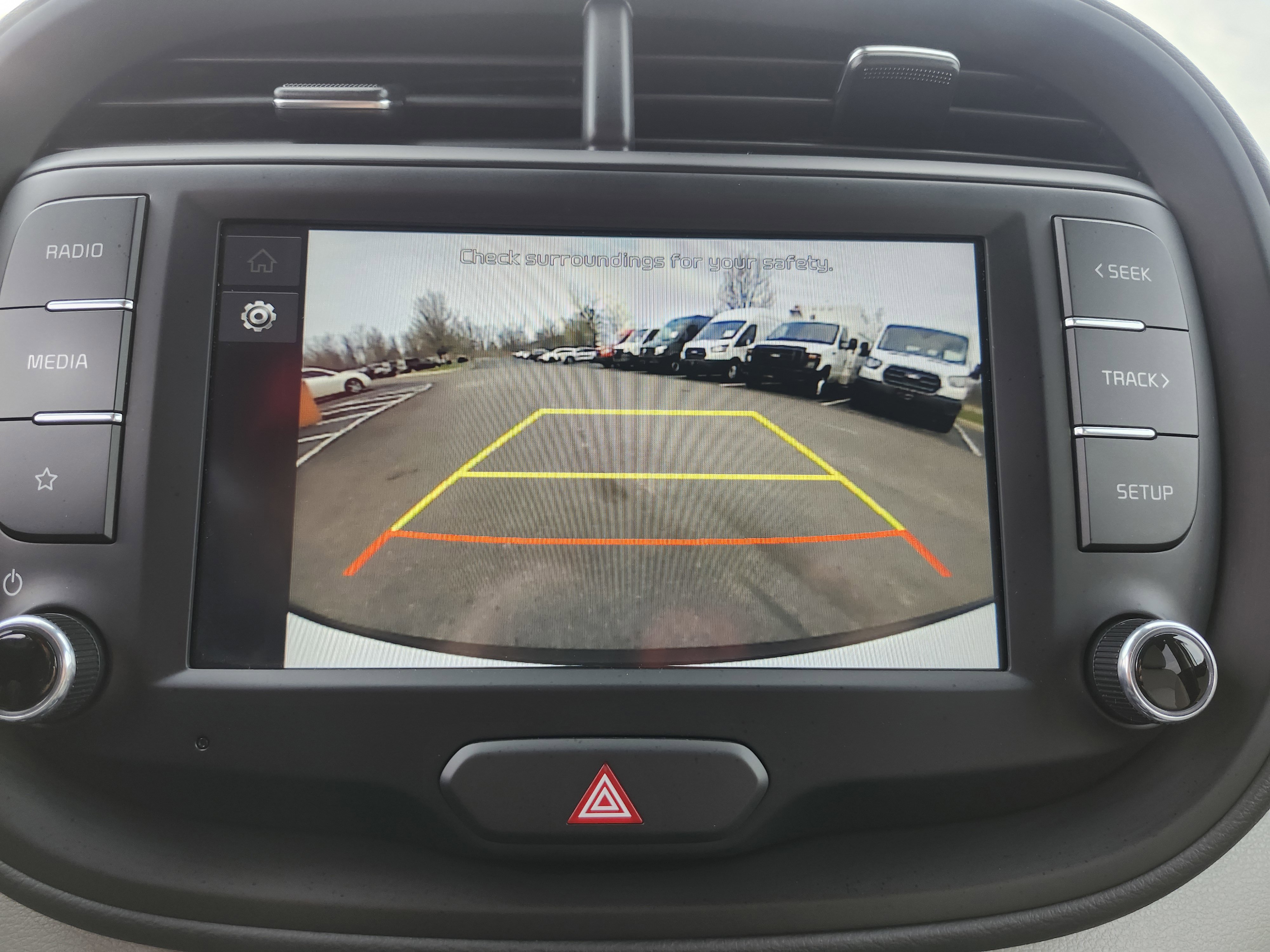 Used 2025 Kia Soul LX w/ LX Technology Package FWD image 2