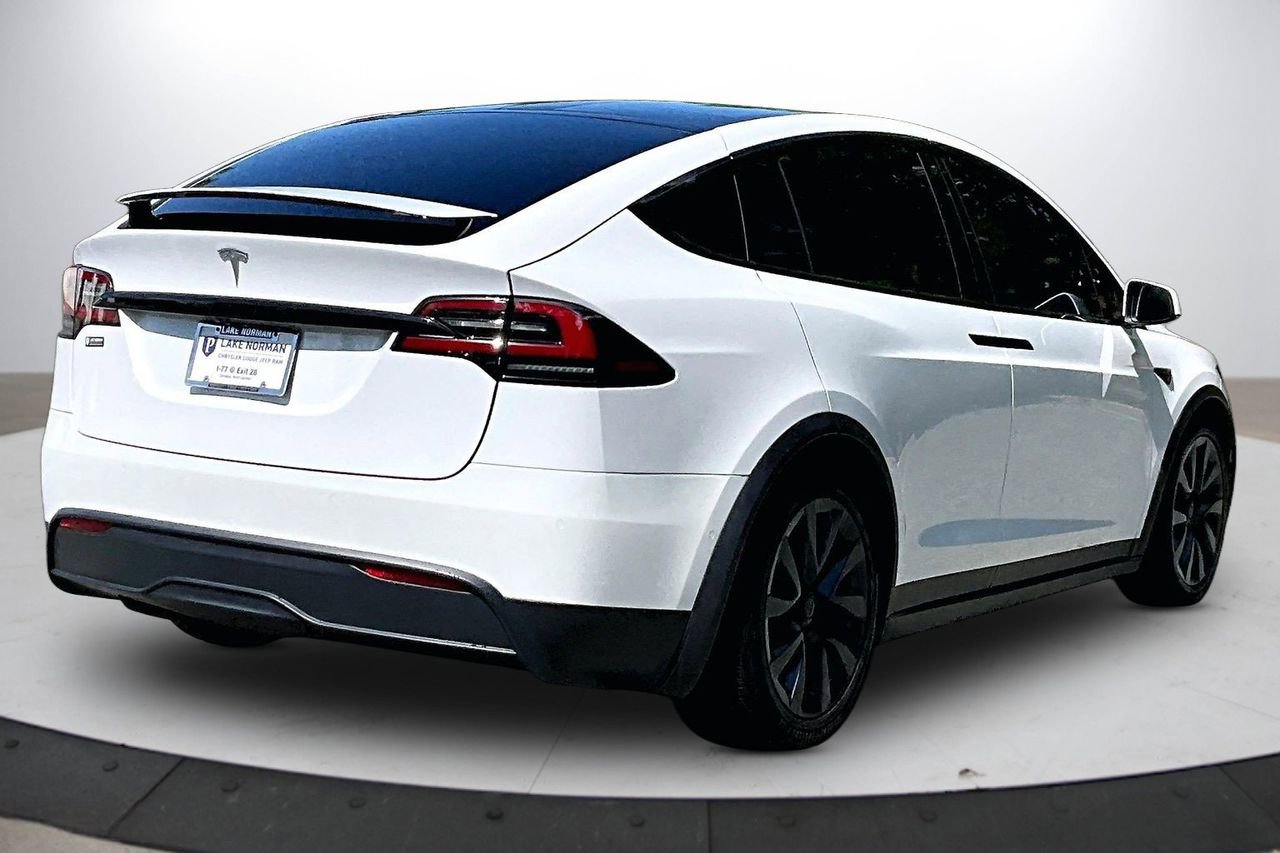 Used 2023 Tesla Model X AWD/4WD image 9