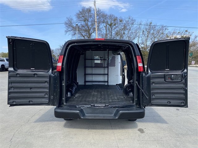Used 2021 Chevrolet Express 2500 w/ Driver Convenience Package image 30