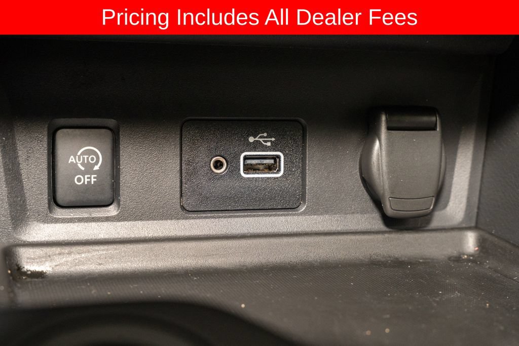 Used 2025 Nissan Sentra S FWD image 13