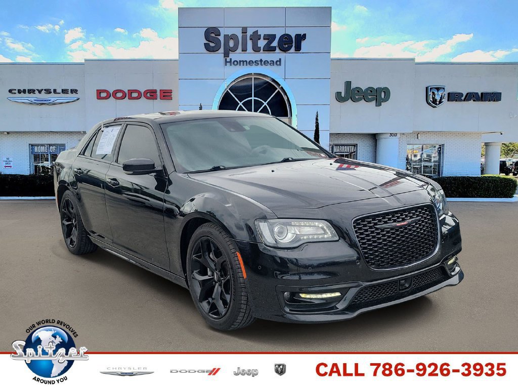 Used 2023 Chrysler 300 S w/ Comfort Group RWD image 32