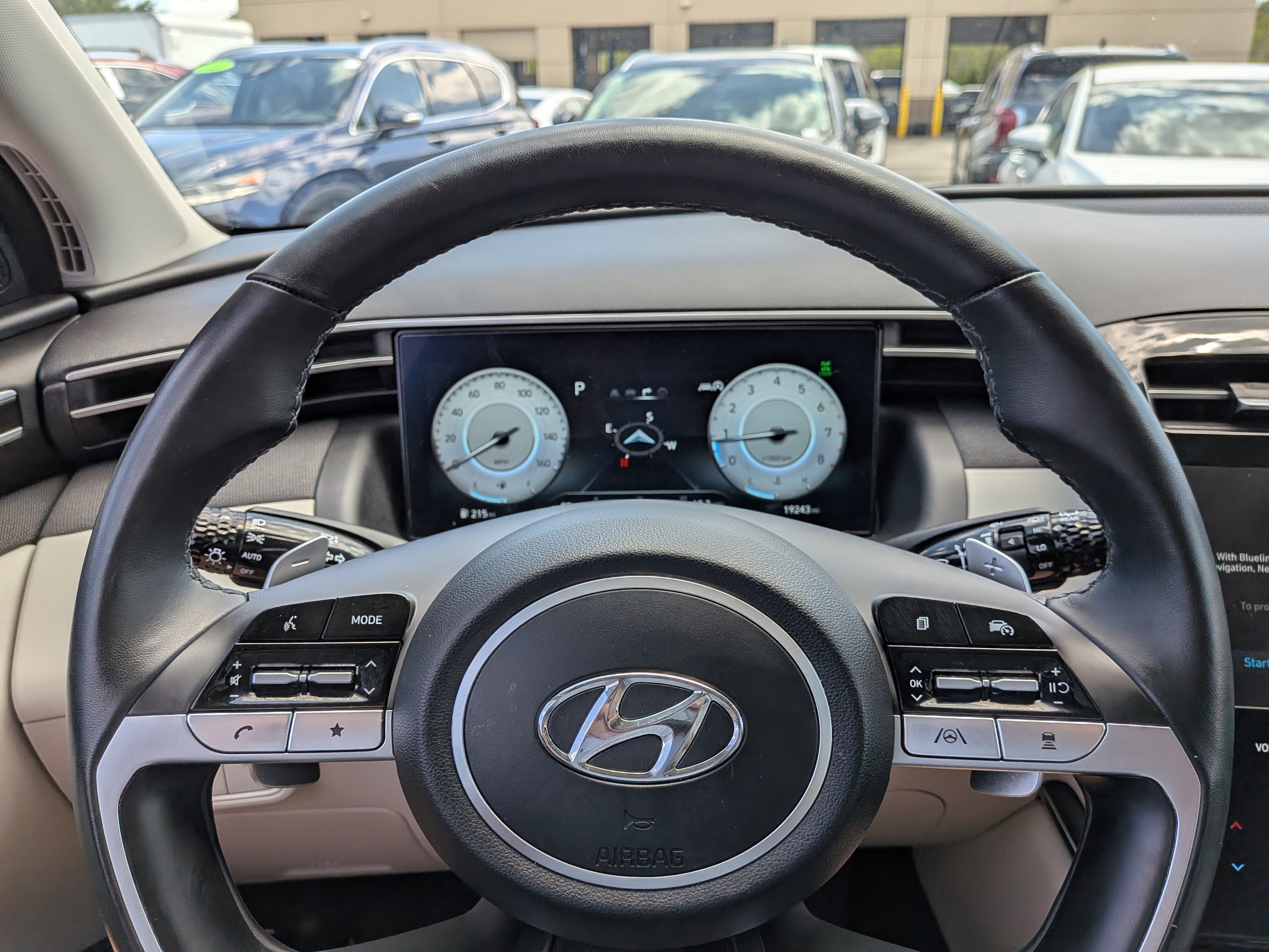 Used 2023 Hyundai Tucson Limited AWD/4WD image 27
