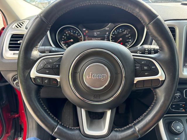 Used 2018 Jeep Compass Latitude w/ Popular Equipment Group AWD/4WD image 29
