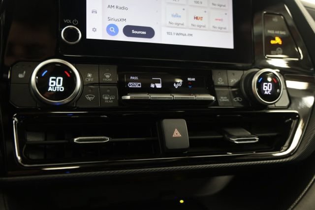 Used 2024 Toyota Highlander XSE FWD image 26