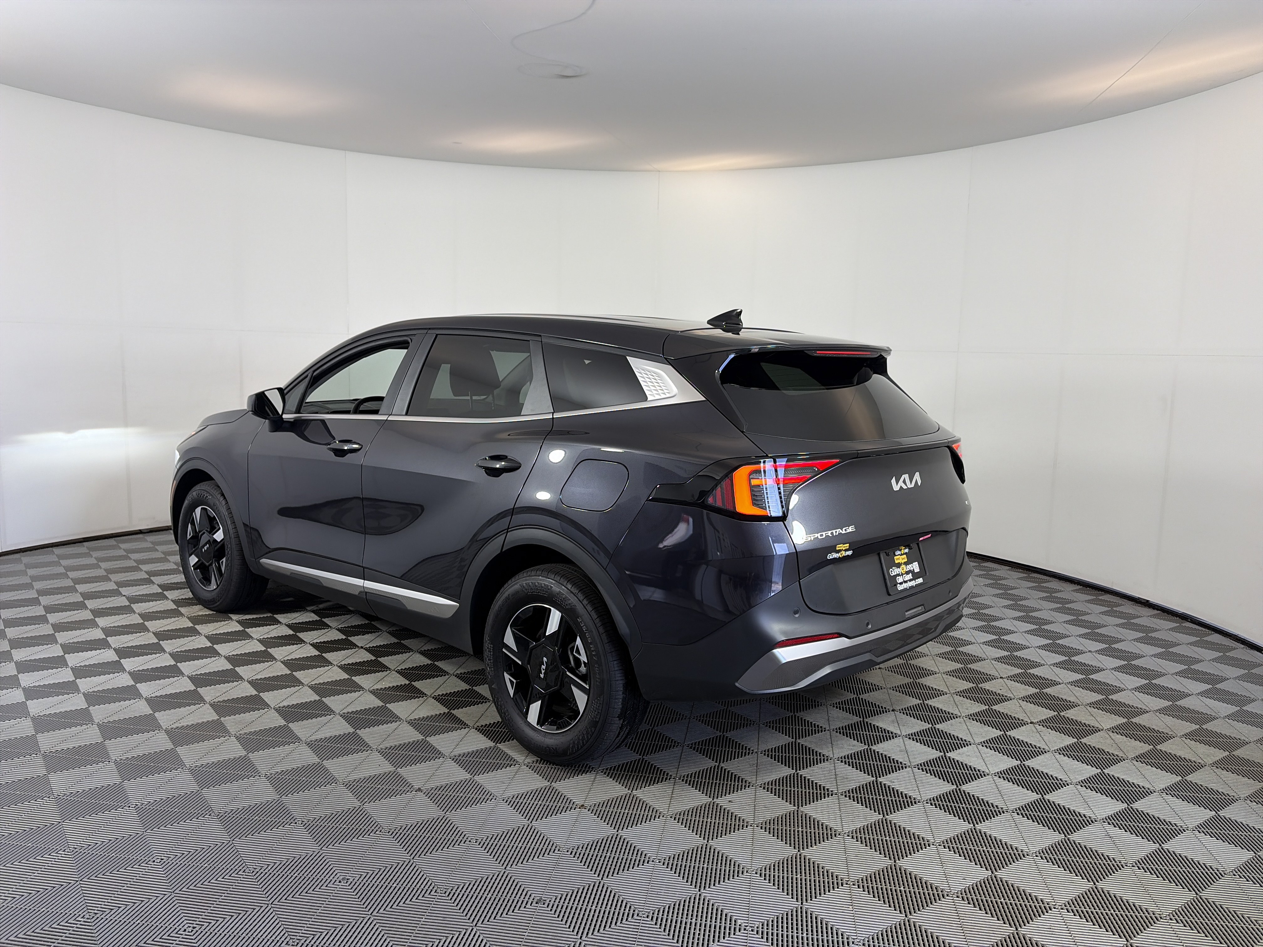 Used 2026 Kia Sportage LX AWD/4WD image 8