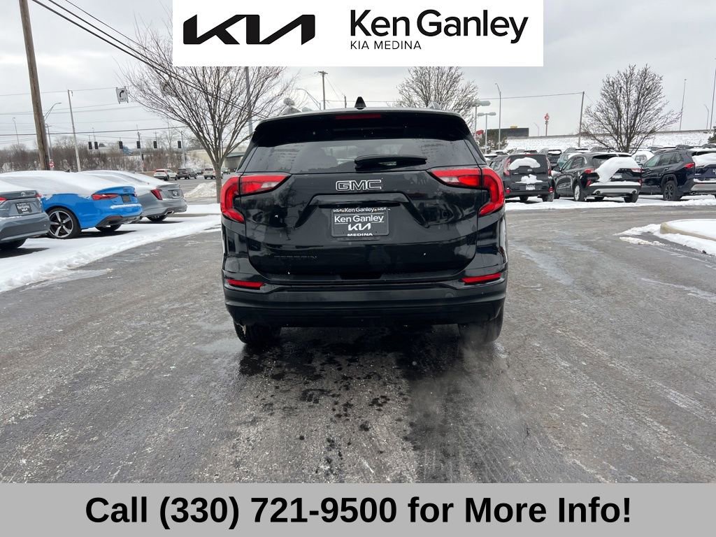 Used 2020 GMC Terrain SLE w/ Driver Convenience Package image 11