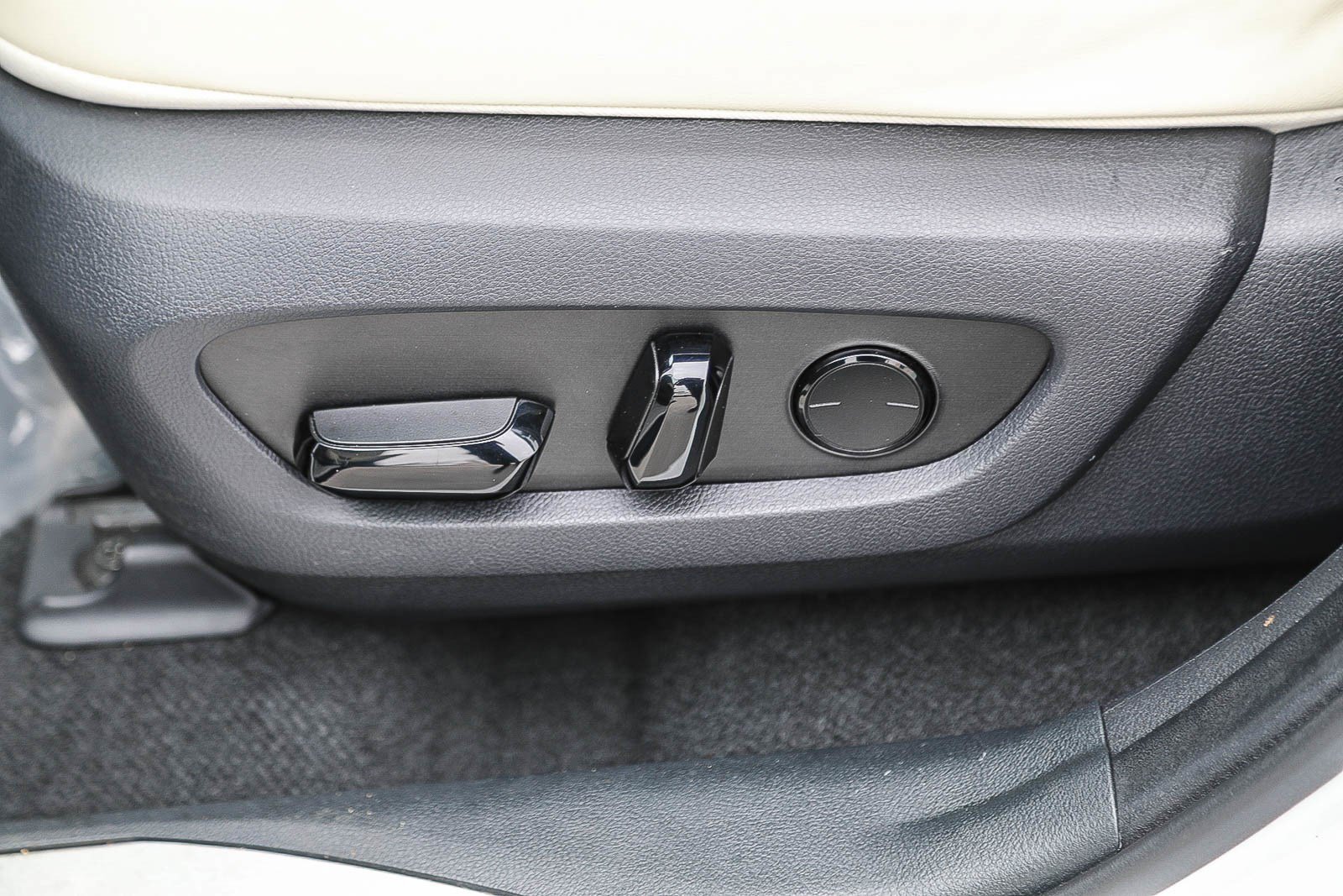 Used 2024 Lexus NX 350 AWD image 19