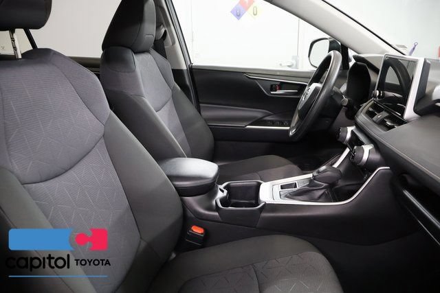Certified 2025 Toyota RAV4 XLE AWD/4WD image 27