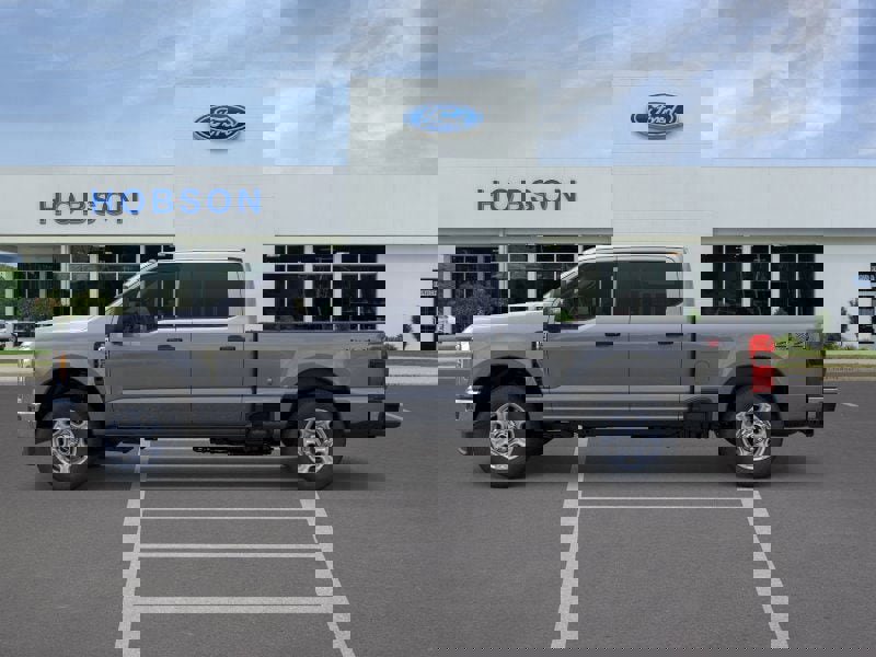 New 2026 Ford F250 XLT image 3