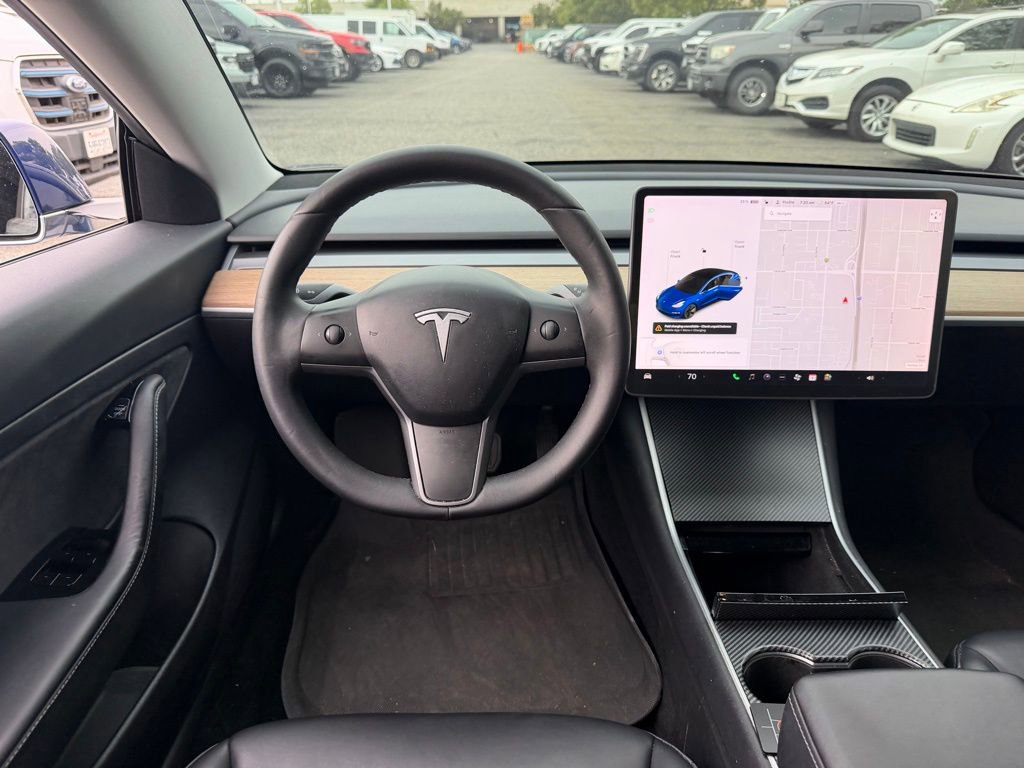 Used 2020 Tesla Model 3 Standard Range image 5